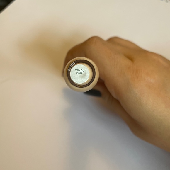 Clinique concealer - Picture 4 of 4